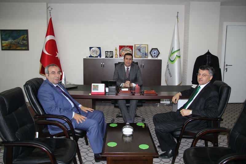 REKTÖR BATTAL VE BAŞKAN MEMDUHOĞLU BORSAMIZDA BİR ARAYA GELDİ