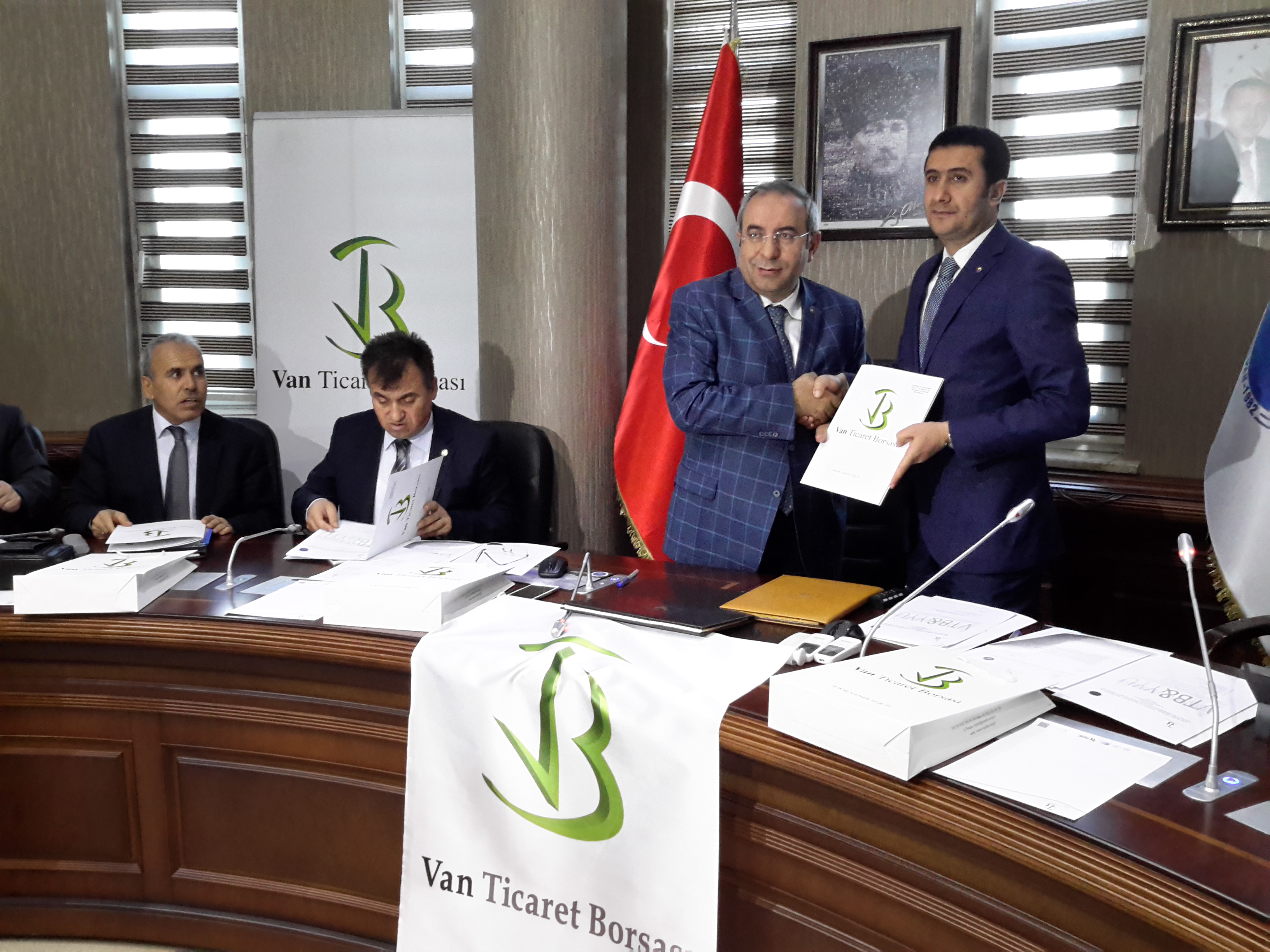 BORSAMIZ VE YÜZÜNCÜ YIL ÜNİVERSİTESİ ARASINDA İŞ BİRLİĞİ PROTOKOLLERİ İMZALANDI