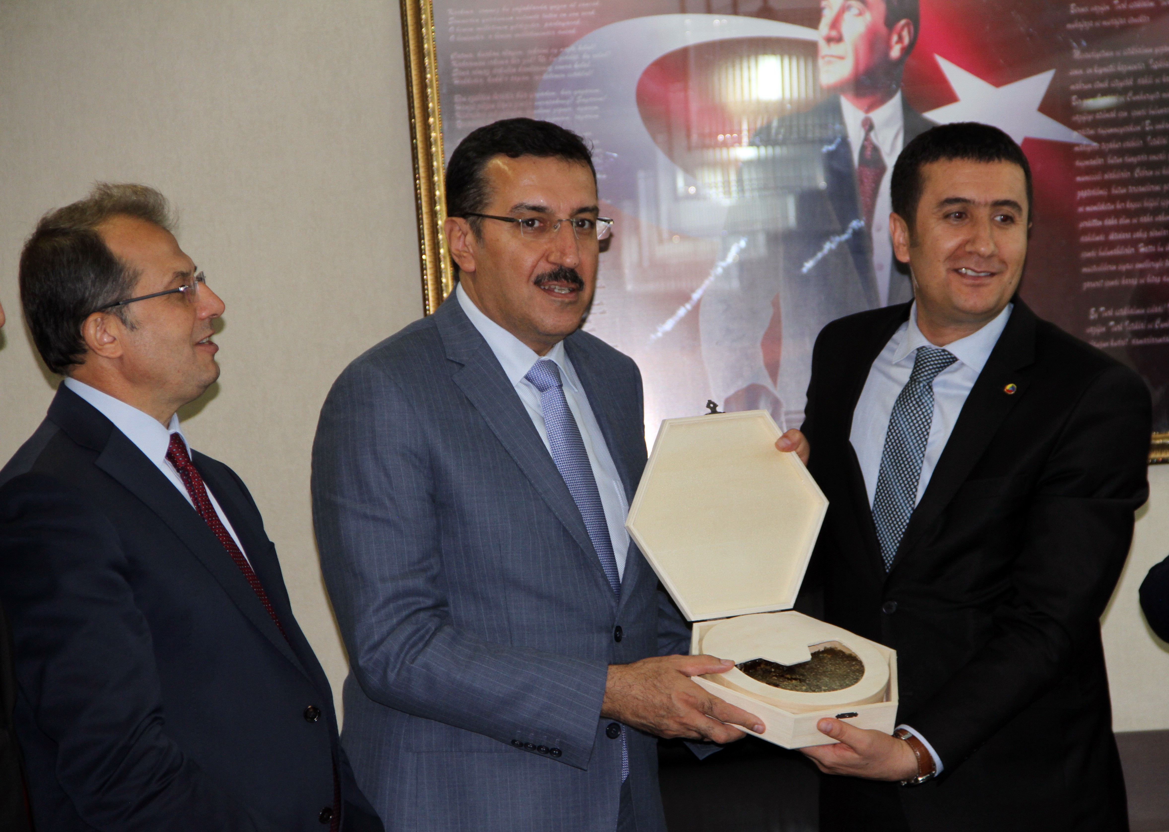 GÜMRÜK VE TİCARET BAKANI BÜLENT TÜFENKCİ BORSAMIZI ZİYARET ETTİ