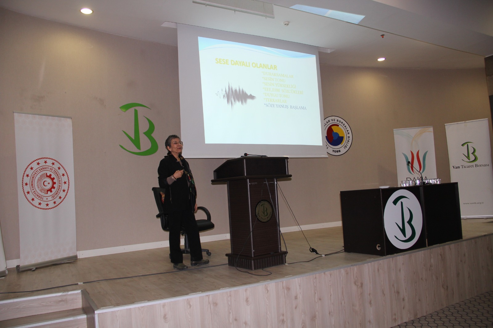 BORSAMIZDA \'ETKİLİ İLETİŞİM EĞİTİMİ\' VERİLDİ