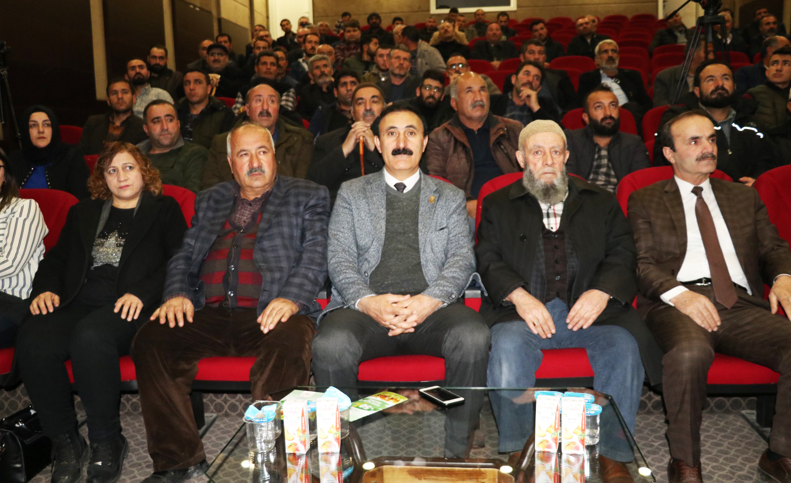 VANTB’DEN ÇİFTÇİLERE ‘HİBE VE KREDİ’ BİLGİLENDİRME TOPLANTISI